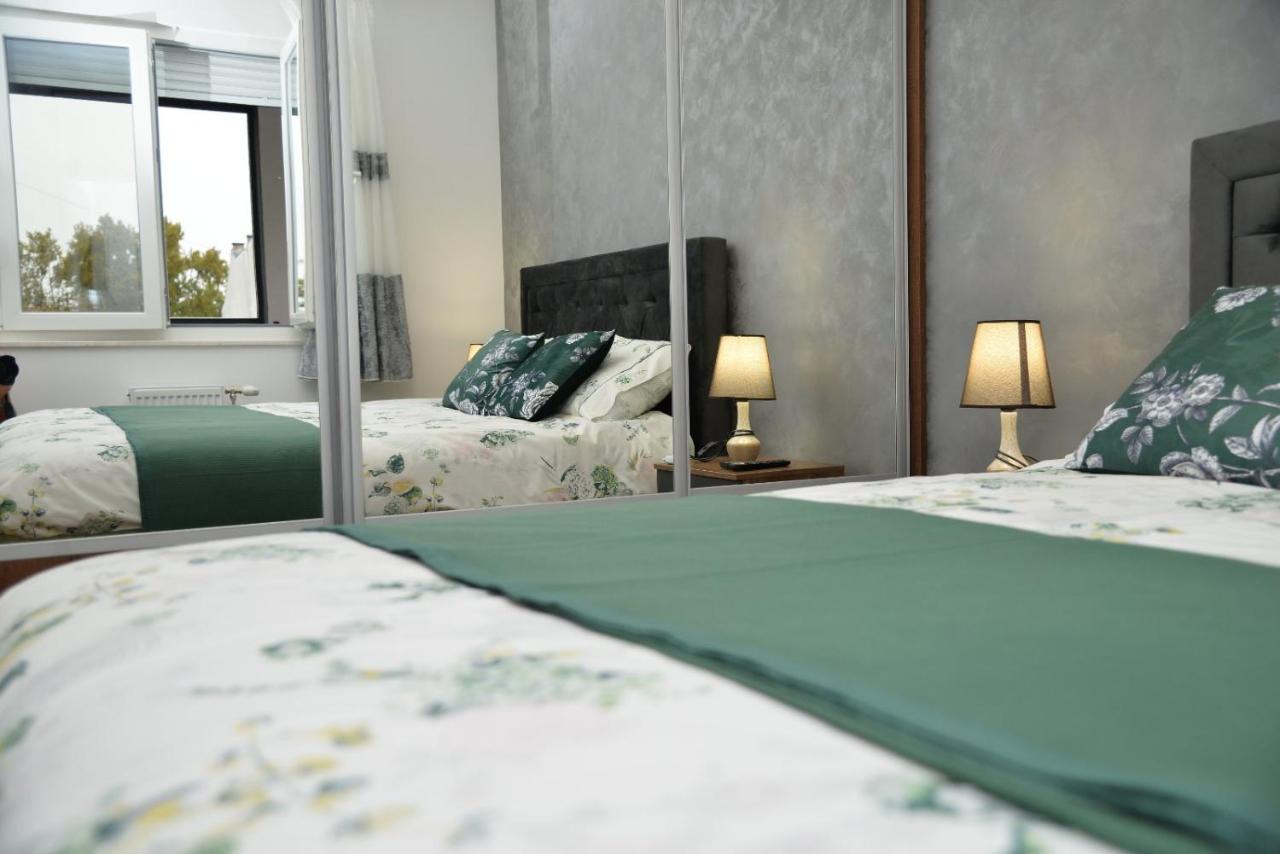 Mirror Apartment With Private Parking Нови-Сад Экстерьер фото
